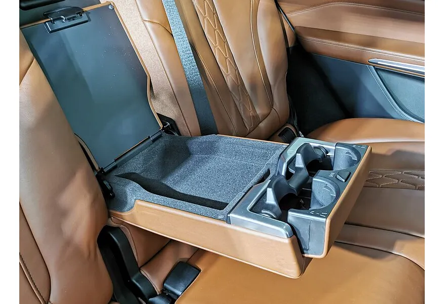 LIVE. Слайд №21