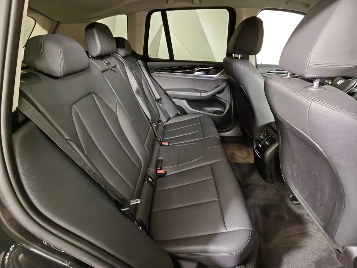 BMW X3 xDrive20i AT (184 л.с.) Base Локальная сборка Серый в АВИЛОН. Слайд №14