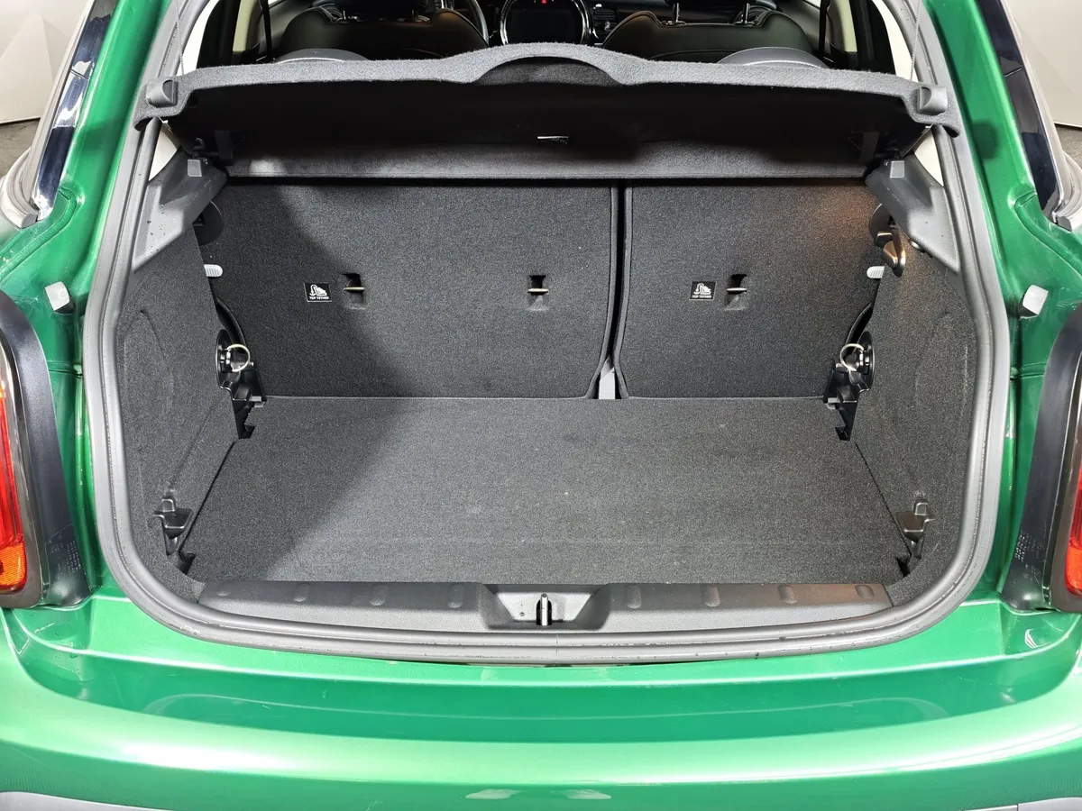 MINI 3 двери 1.5 AT (136 л.с.) Зеленый в АВИЛОН. Слайд №9