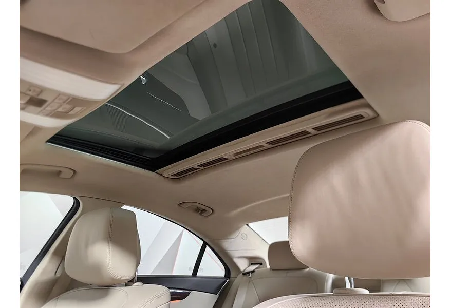 Mercedes-Benz CLS 350 d AT 4Matic (249 л.с.) Черный в АВИЛОН. Слайд №24