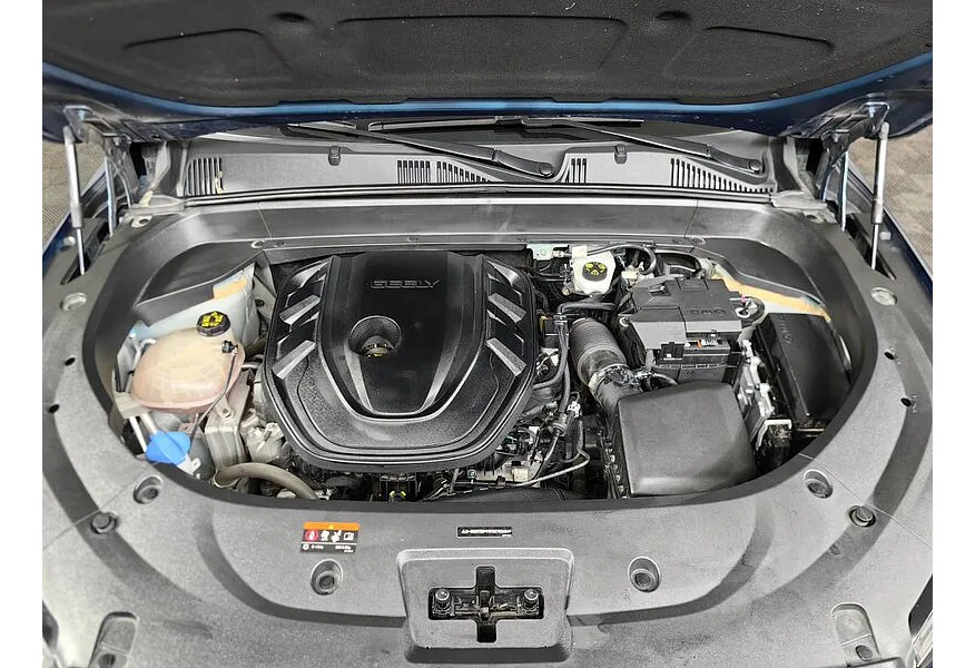 Geely Monjaro 2.0T 8AT 4WD (238 л.с.) Exclusive Синий в АВИЛОН. Слайд №11