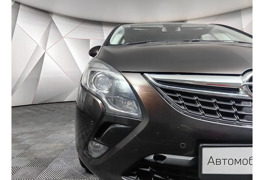 LIVE. Слайд №16