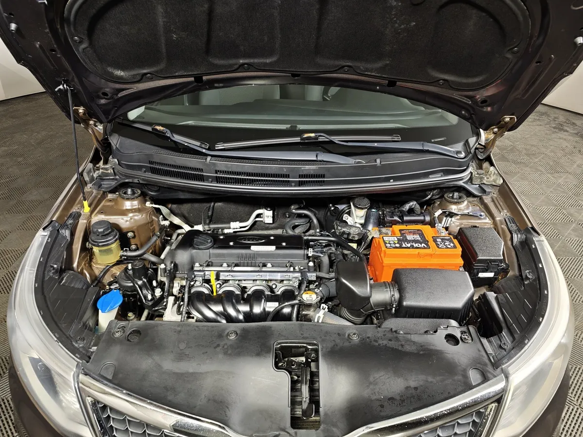 Kia Rio 1.6 AT (123 л.с.) Коричневый в АВИЛОН. Слайд №11