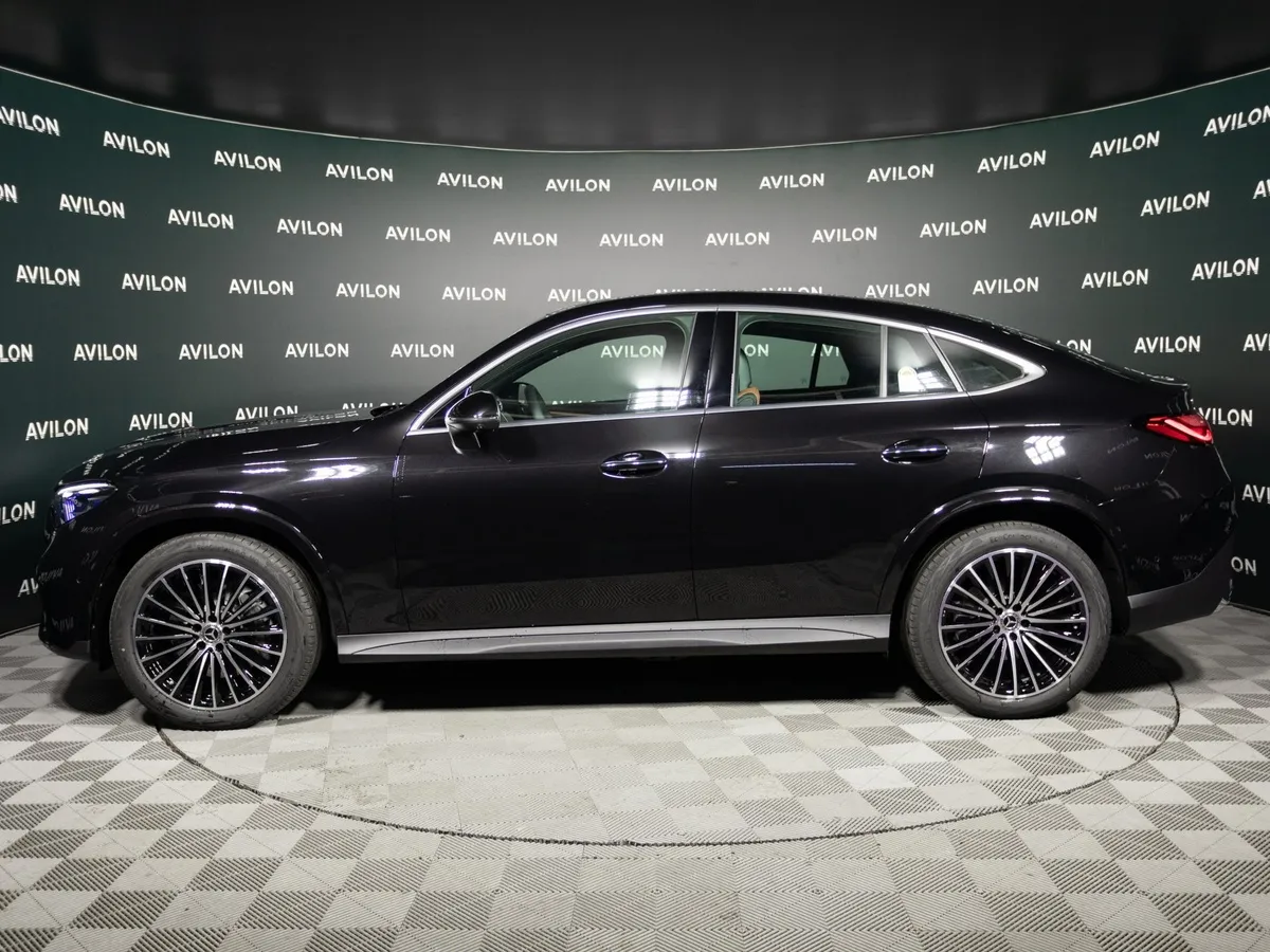 Mercedes-Benz GLC Купе 300 9G-TRONIC 4MATIC (272 л.с.) Черный в АВИЛОН. Слайд №3