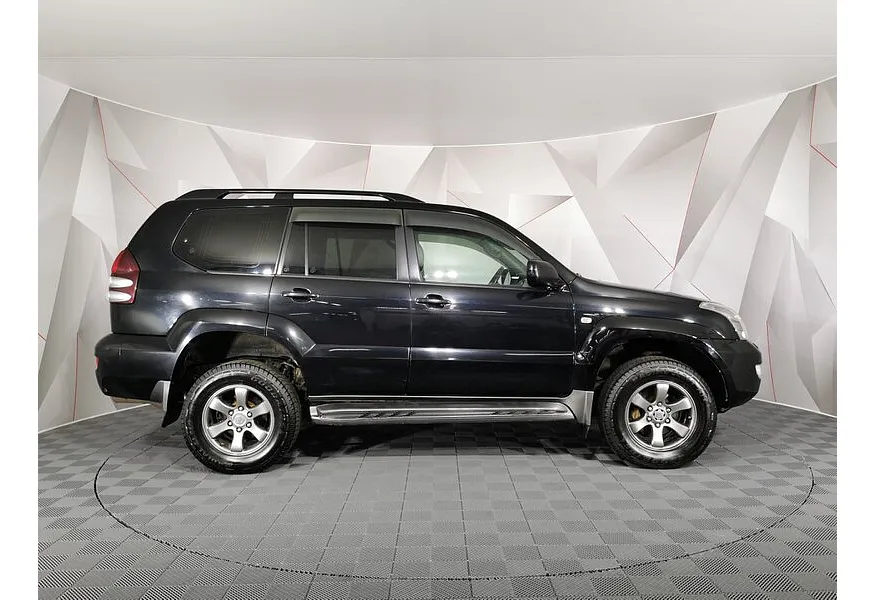 Toyota Land Cruiser Prado 4.0 AT (249 л.с.) Черный в АВИЛОН. Слайд №4