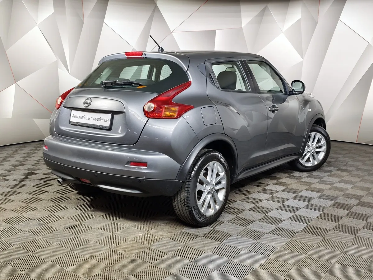 Nissan Juke 1.6 CVT (117 л.с.) Серый в АВИЛОН. Слайд №2
