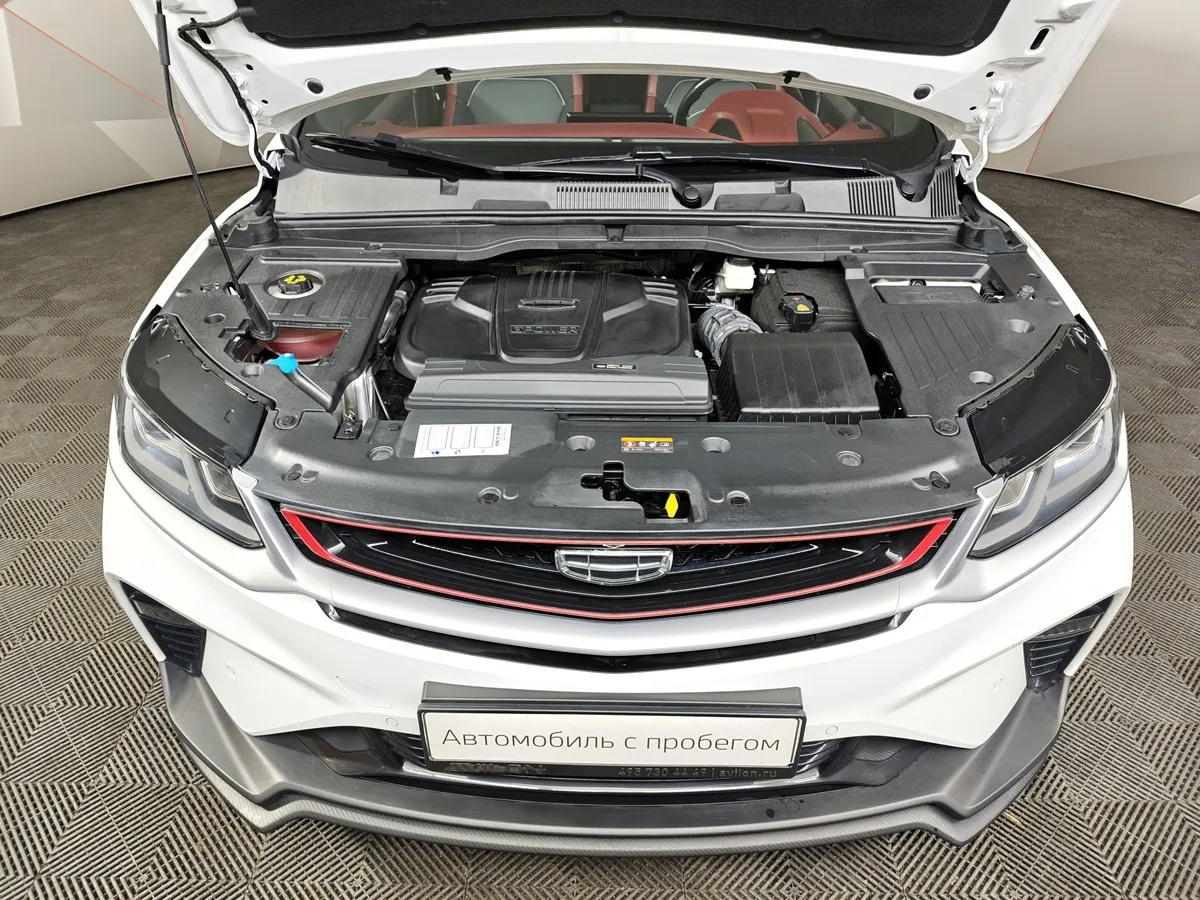 Geely Coolray 1.5T 7DCT 2WD (150 л.с.) Flagship Sport Белый в АВИЛОН. Слайд №11