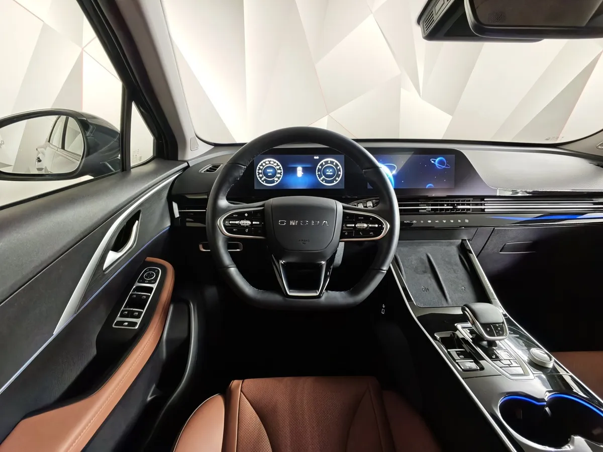 Omoda C5 1.6T DCT 4WD (150 л.с.) Supreme Черный в АВИЛОН. Слайд №19