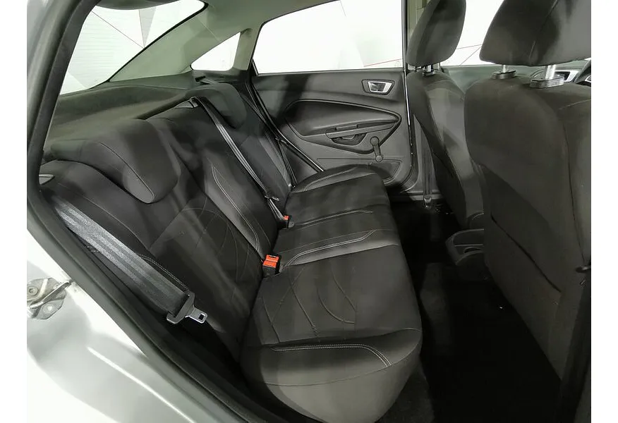 АВИЛОН - Ford Fiesta 1.6 Ti-VCT MT (105 л.с.) Trend Серебристый - slide 11