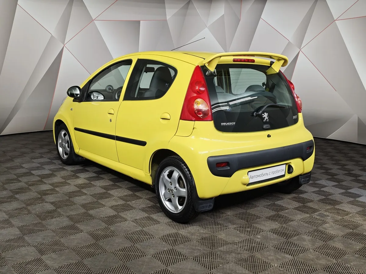 Peugeot 107 1.0 MT (68 л.с.) Active Желтый в АВИЛОН. Слайд №4