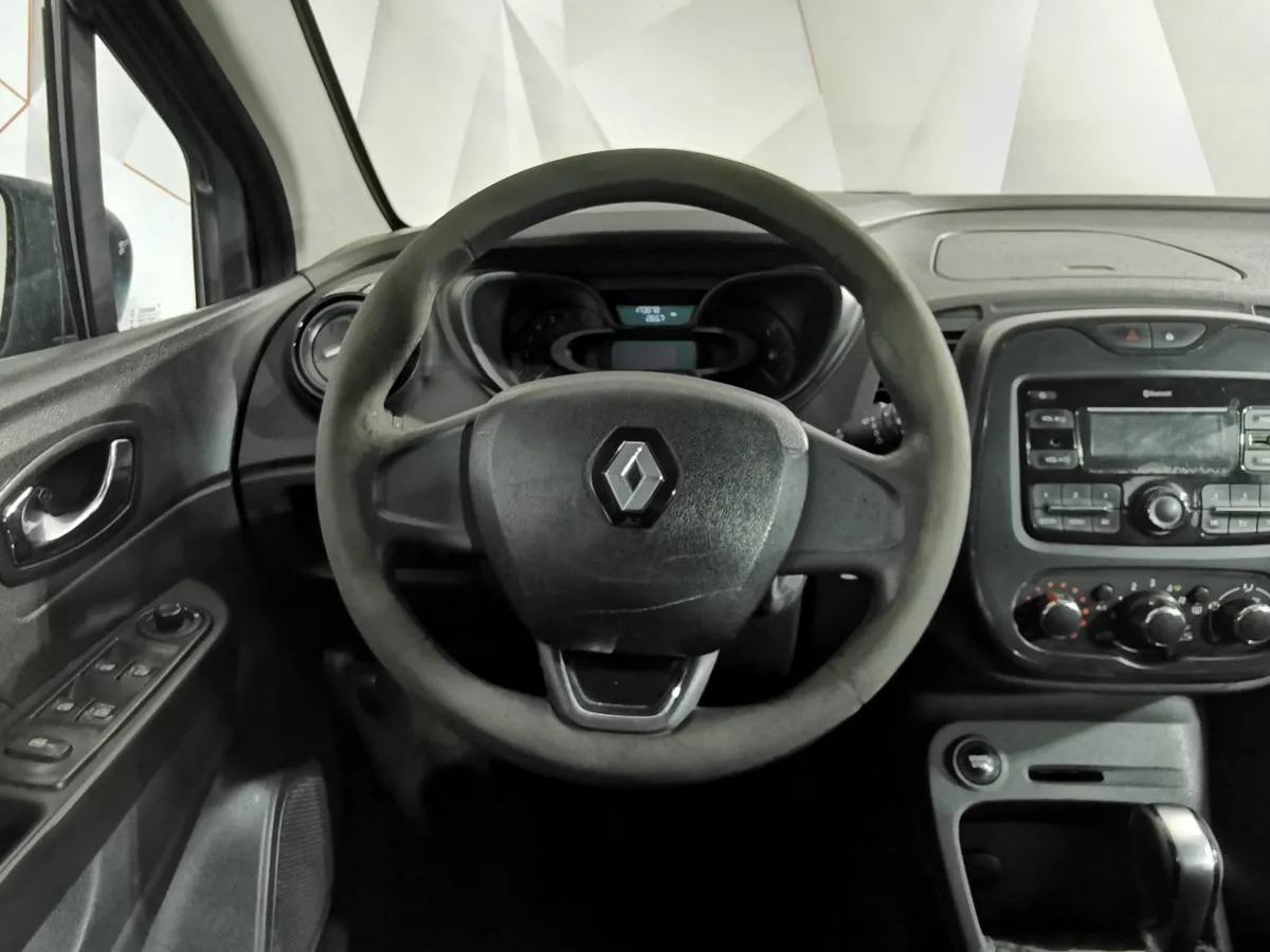 Renault Kaptur 1.6 X-tronic (114 л.с.) Style Серый в АВИЛОН. Слайд №19