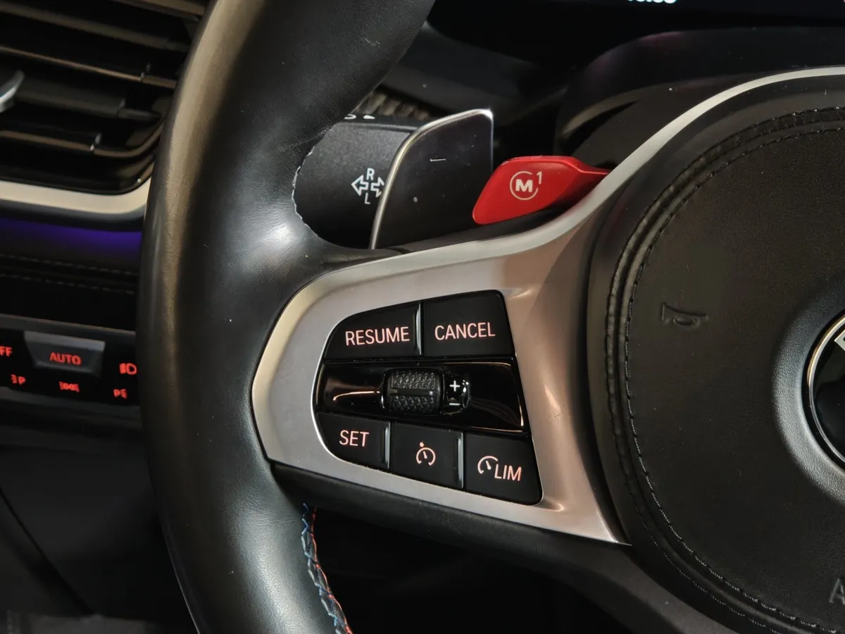 BMW X5 M 4.4 xDrive (625 л.с.) Competition Черный в АВИЛОН. Слайд №25