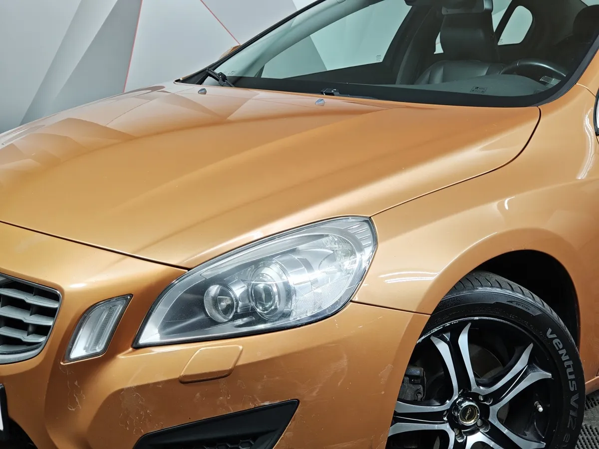 Volvo S60 2.0T Turbo Powershift (203 л.с.) Summum Золотой в АВИЛОН. Слайд №10