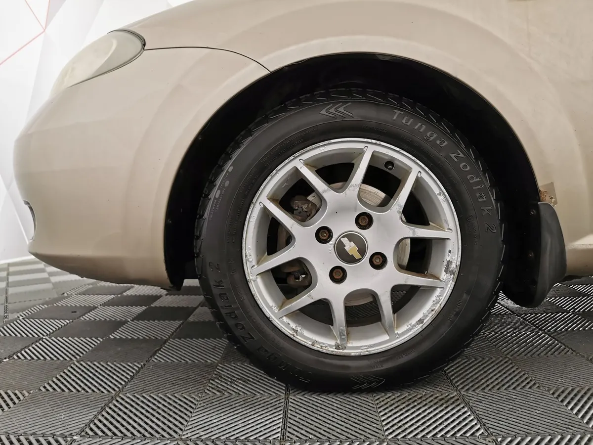Chevrolet Lacetti 1.4 MT (95 л.с.) Бежевый в АВИЛОН. Слайд №8