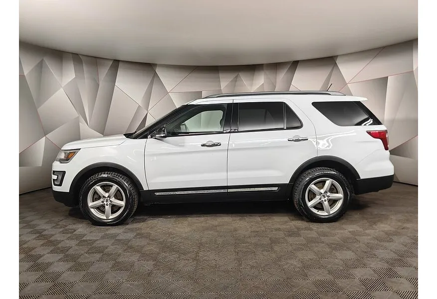 Ford Explorer 3.5 SelectShift 4WD (249 л.с.) Limited Plus Белый в АВИЛОН. Слайд №5 Ford Explorer 3.5 SelectShift 4WD (249 л.с.) Limited Plus Белый в АВИЛОН. Слайд №5