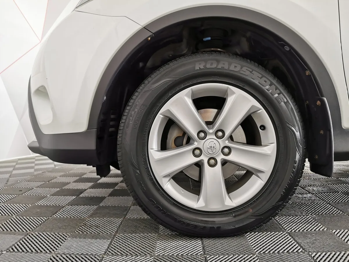 Toyota RAV4 2.0 CVT (148 л.с.) Стандарт Белый в АВИЛОН. Слайд №9