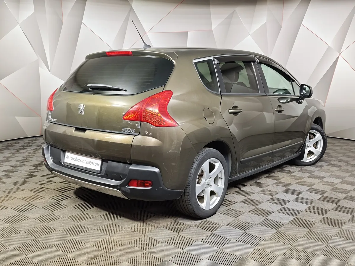 Peugeot 3008 1.6 THP AT (150 л.с.) Коричневый в АВИЛОН. Слайд №2