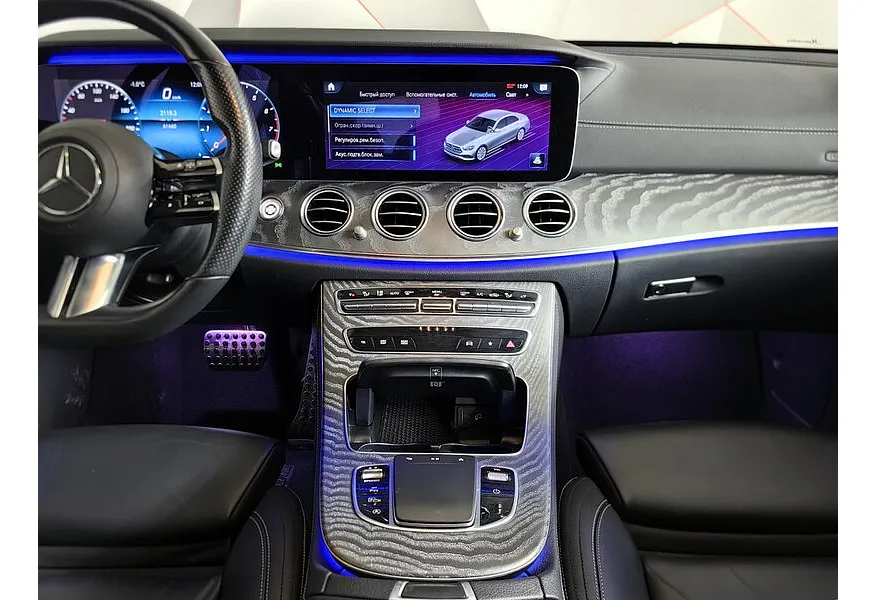 Mercedes-Benz E-Класс E 350 4MATIC 9G-TRONIC (299 л.с.) Белый в АВИЛОН. Слайд №15