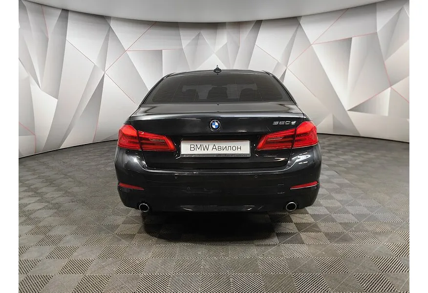 АВИЛОН - BMW 5 серия 520d xDrive Steptronic (190 л.с.) Черный - slide 4