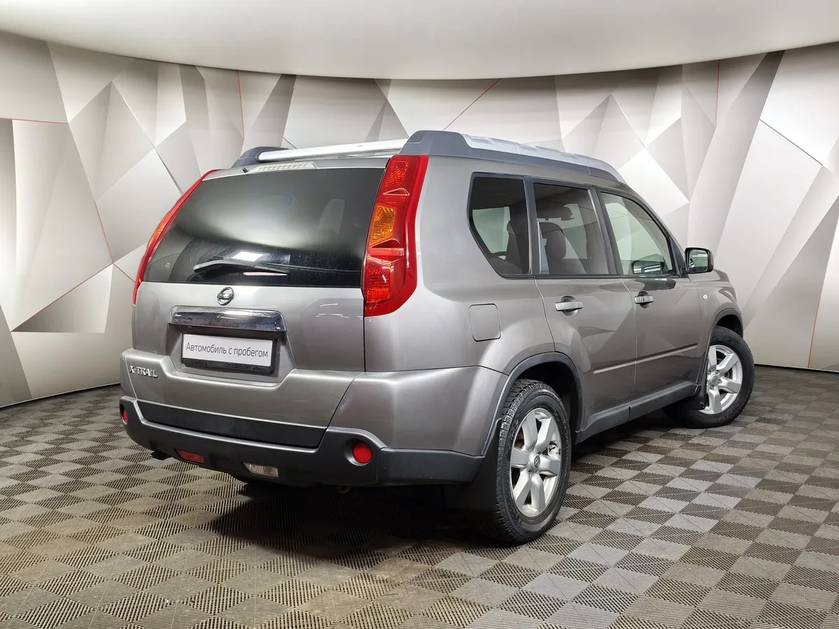 Nissan X-Trail 2.5 CVT AWD (171 л.с.) LE Top Серый в АВИЛОН. Слайд №2