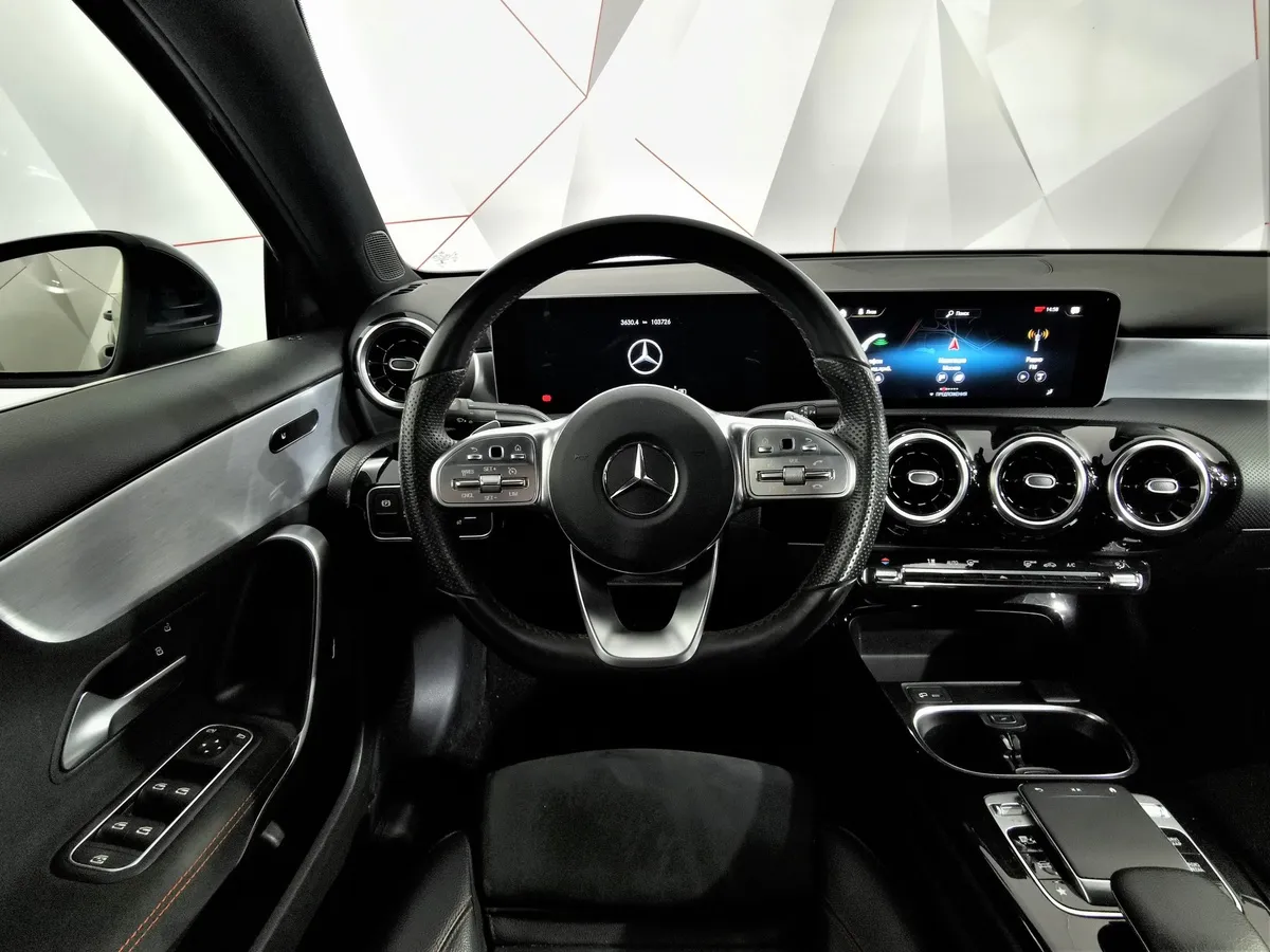 Mercedes-Benz A-Класс A 200 7G-DCT (150 л.с.) Sport Синий в АВИЛОН. Слайд №19