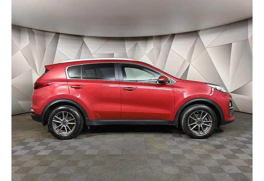 LIVE. Слайд №4