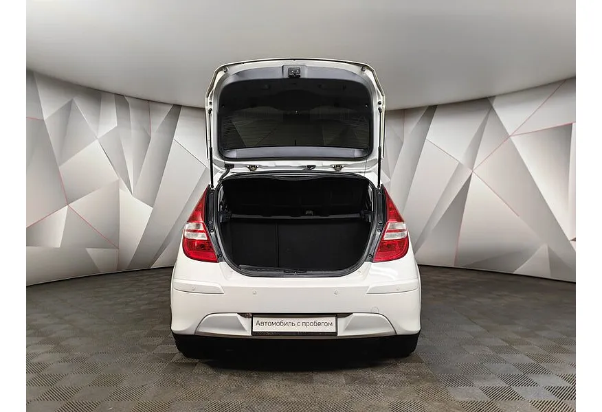 LIVE. Слайд №18