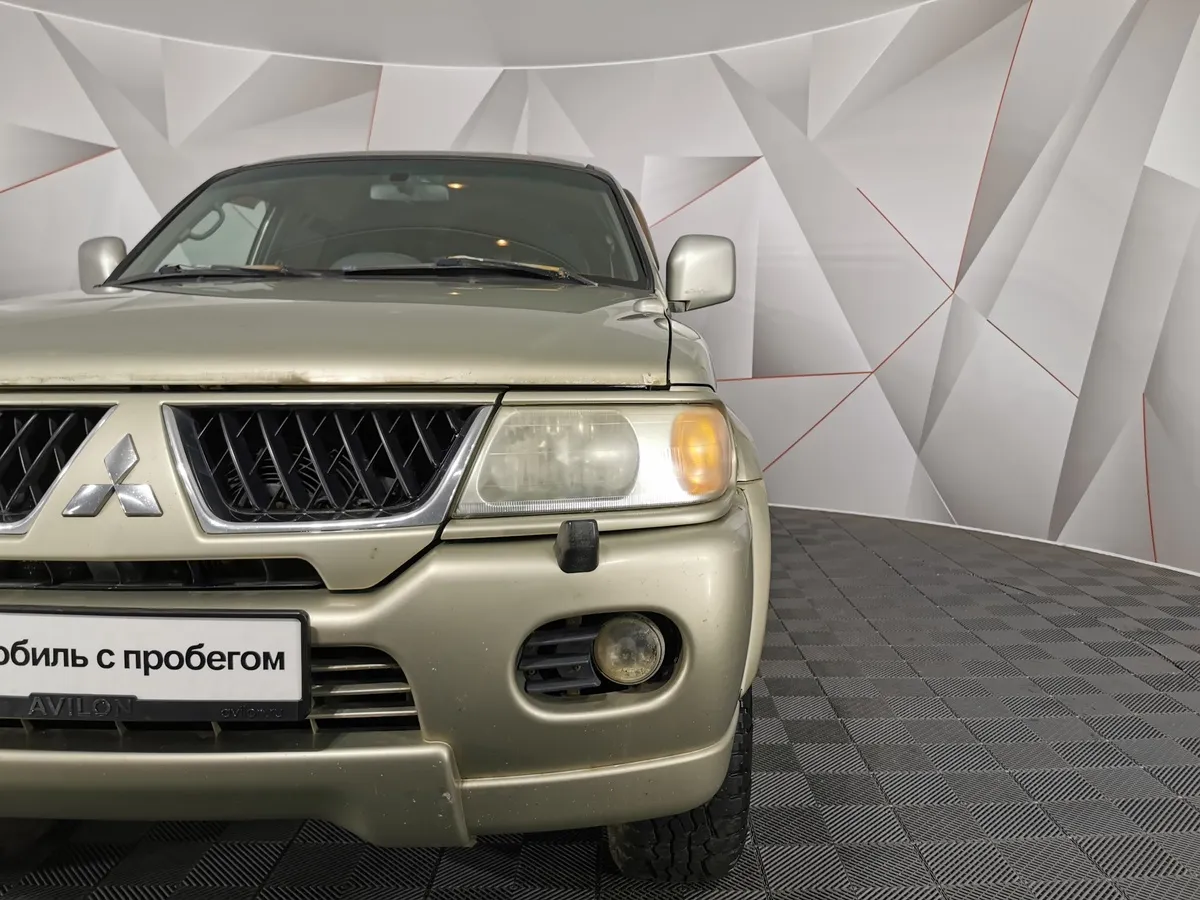 Mitsubishi Pajero Sport 3.0 AT (170 л.с.) Бежевый в АВИЛОН. Слайд №10