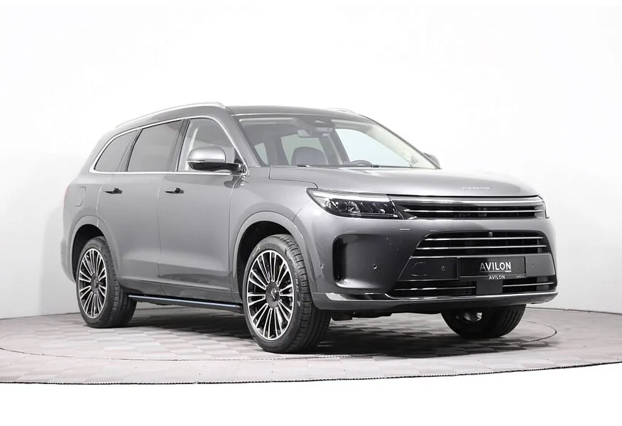 LIVE. Слайд №2