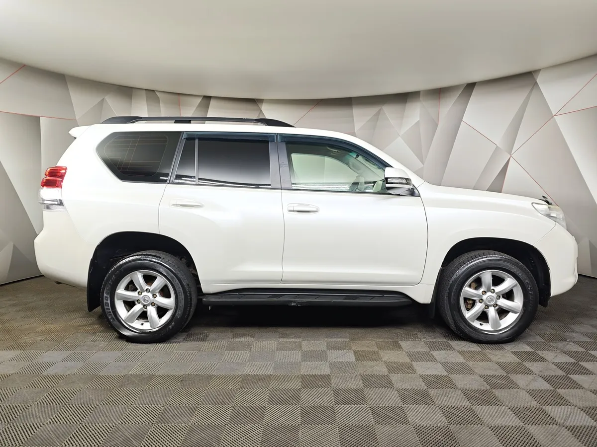 Toyota Land Cruiser Prado 3.0 D AT 4WD (5 мест) (173 л.с.) Белый в АВИЛОН. Слайд №6