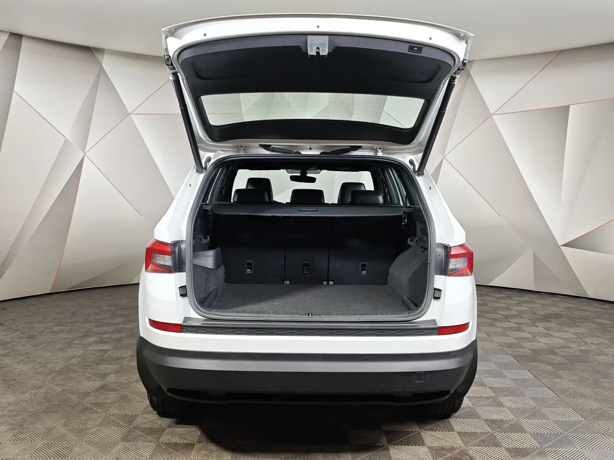 Skoda Kodiaq 2.0 TSI DSG 4X4 (180 л.с.) Белый в АВИЛОН. Слайд №12