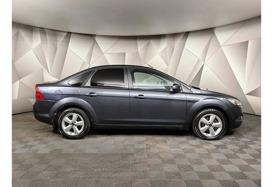 Ford Focus 1.8 MT (125 л.с.) Ghia Серый в АВИЛОН. Слайд №6