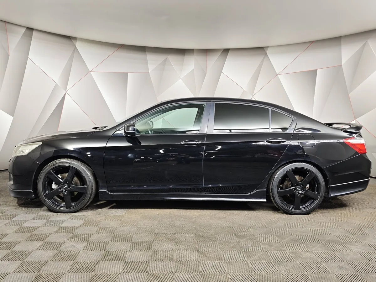 Honda Accord 2.4 AT (180 л.с.) Черный в АВИЛОН. Слайд №5