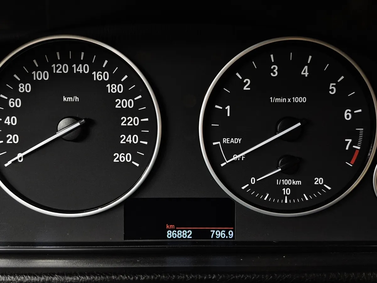 BMW 3 серия 316i AT (136 л.с.) Синий в АВИЛОН. Слайд №13