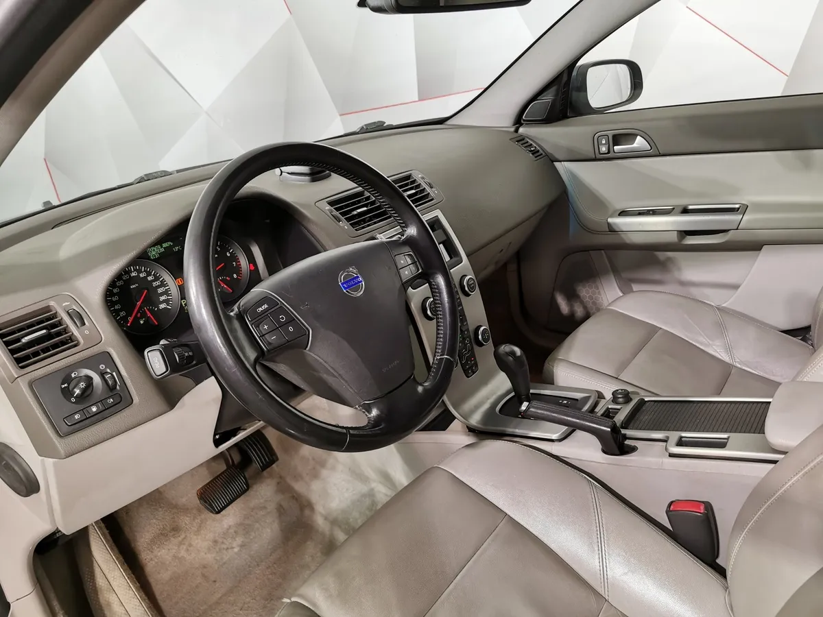 Volvo S40 2.4 Geartronic (140 л.с.) Синий в АВИЛОН. Слайд №18