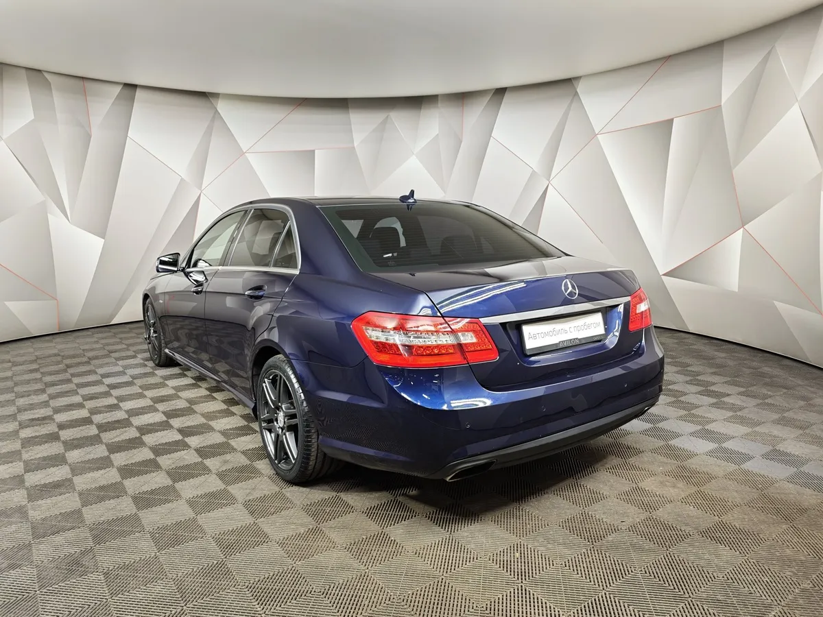 Mercedes-Benz E-Класс E 200 T BlueEfficiency 7G-Tronic Plus (184 л.с.) Синий в АВИЛОН. Слайд №4
