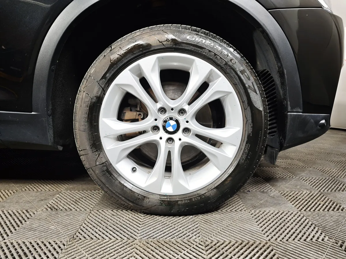 BMW X4 xDrive28i Steptronic (245 л.с.) Черный в АВИЛОН. Слайд №7