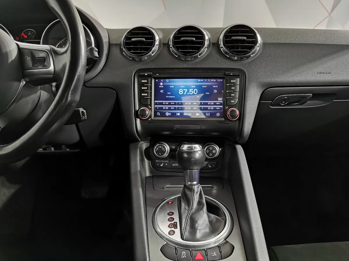 Audi TT 2.0 TFSI quattro S tronic (211 л.с.) Красный в АВИЛОН. Слайд №12