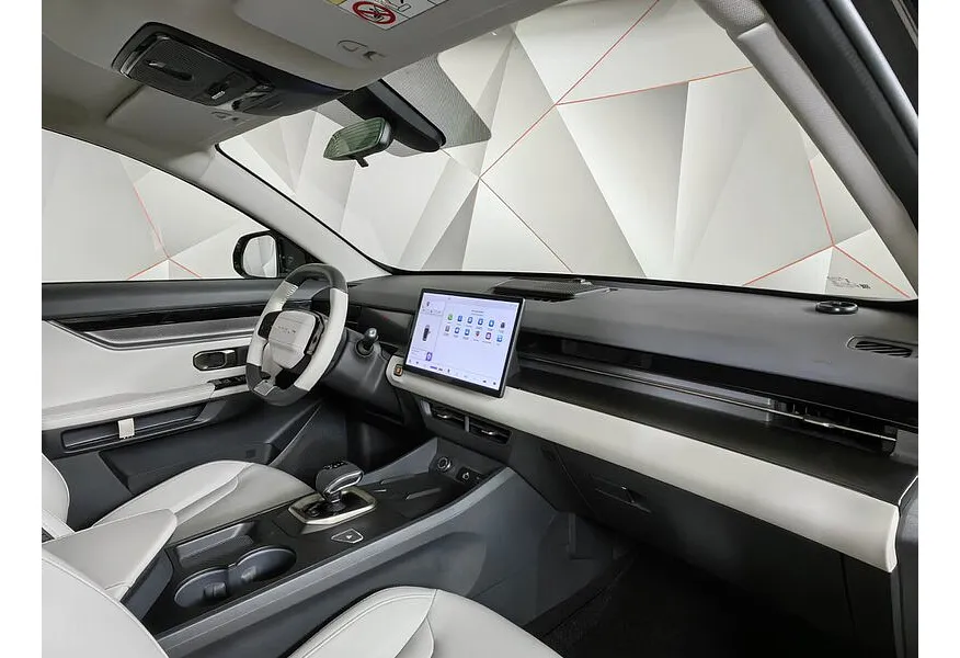 LIVE. Слайд №9