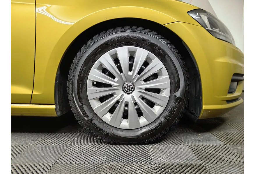 Volkswagen Golf 1.4 TSI DSG (125 л.с.) Comfortline Желтый в АВИЛОН. Слайд №9