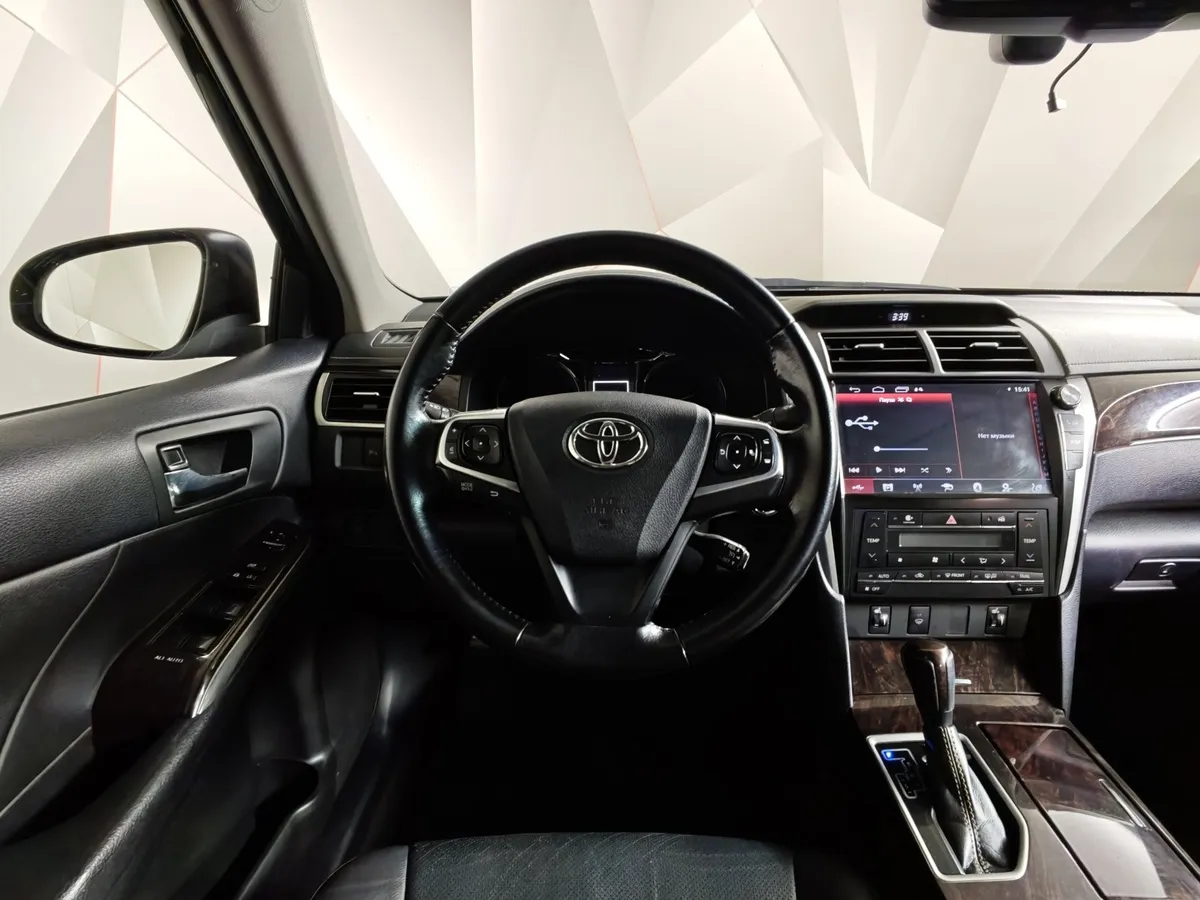 Toyota Camry 2.5 AT (181 л.с.) Черный в АВИЛОН. Слайд №19