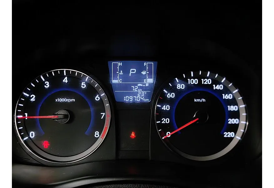 Hyundai Solaris 1.6 AT (123 л.с.) Comfort Черный в АВИЛОН. Слайд №17