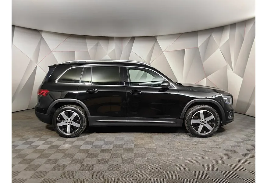 Mercedes-Benz GLB 200 d 8G-DCT 4MATIC (150 л.с.) Progressive Черный в АВИЛОН. Слайд №6