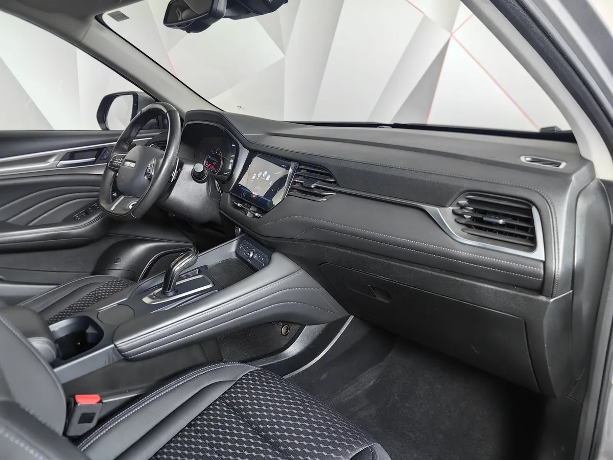 Haval F7 1.5 AT 4WD (150 л.с.) Elite Серый в АВИЛОН. Слайд №12