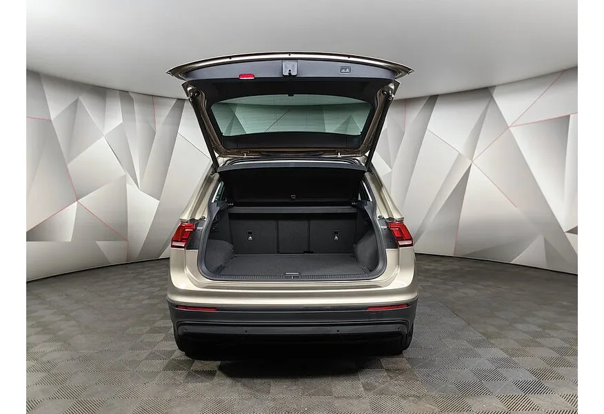 Volkswagen Tiguan 1.4 TSI 4Motion DSG (150 л.с.) Comfortline Бежевый в АВИЛОН. Слайд №19