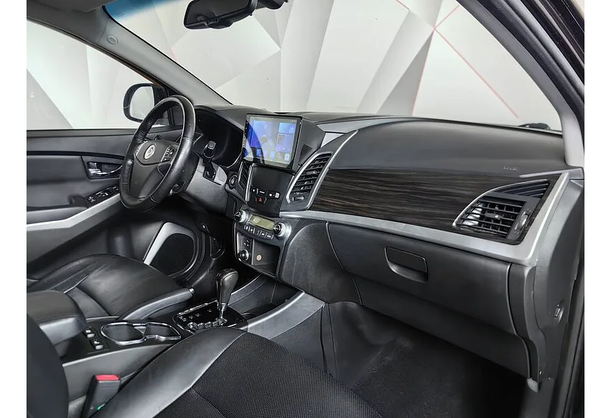 SsangYong Actyon 2.0 AT AWD (149 л.с.) Черный в АВИЛОН. Слайд №13