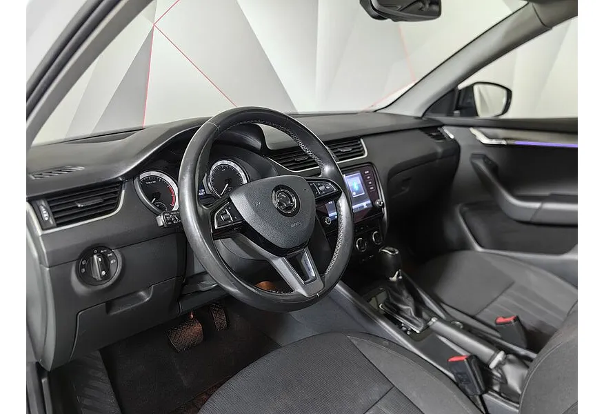 Skoda Octavia 1.8 TSI DSG (180 л.с.) Белый в АВИЛОН. Слайд №19