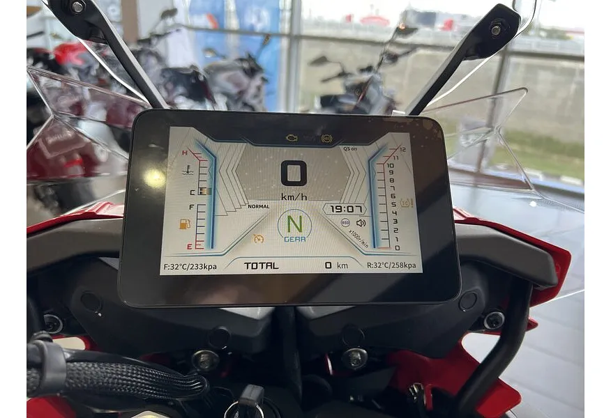 QJMOTOR SRT 900SX 900 см³ (95 л.с.) (95) 904 Серый в АВИЛОН. Слайд №8