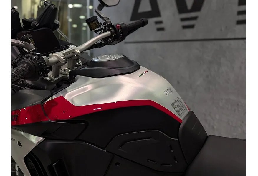АВИЛОН - Ducati Multistrada V4 1158 см³ (170 л.с.) (170) 1158 Черный - slide 4