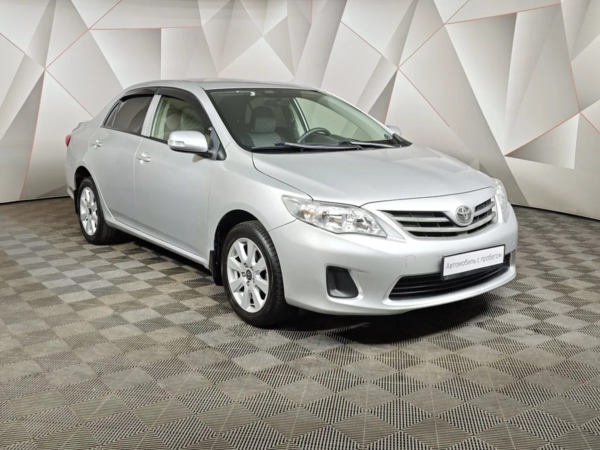 Toyota Corolla 1.6 MT (124 л.с.) Серебристый в АВИЛОН. Слайд №3